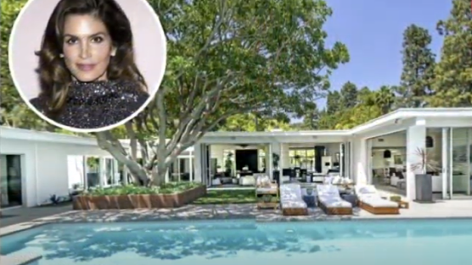 Синди Крауфорд се разделя с имението си в Малибу за 100 млн (Вижте луксозният й оазис – Снимки)