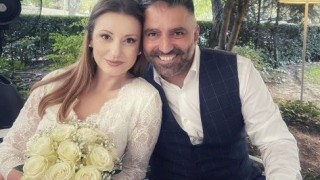 Лора Инджова се венча за мениджър