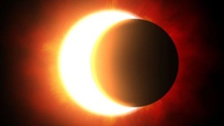 Феномен: Цели пет лунни и слънчеви затъмнения ни удрят през 2024 (Какво вещаят)