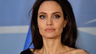 Какво се случва с Анджелина Джоли? Актрисата колабира (Шок снимки)