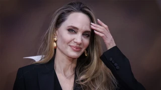 Анджелина Джоли никога не  мечтала да е актриса!Мераците й били съвсем други