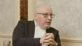 Кулинарят легенда и звезда на телевизионни формати шеф Манчев: Жената до мен ми е мотиватор да ходя често на фитнес