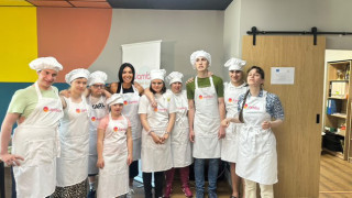 Благородно! Победителката в Hell’s Kitchen Златка Димитрова готви заедно с деца със специални нужди