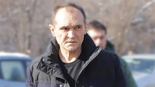 Васил Божков продава фирма, плаща прашинка от дължимите данъци