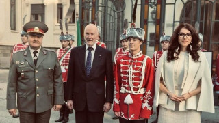 Внукът на Симеон Сакскобургготски стана гвардеец