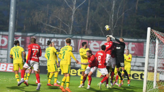 Шампион в нокдаун: Лудогорец отнесе пет гола и вече изостава на 9 точки от върха