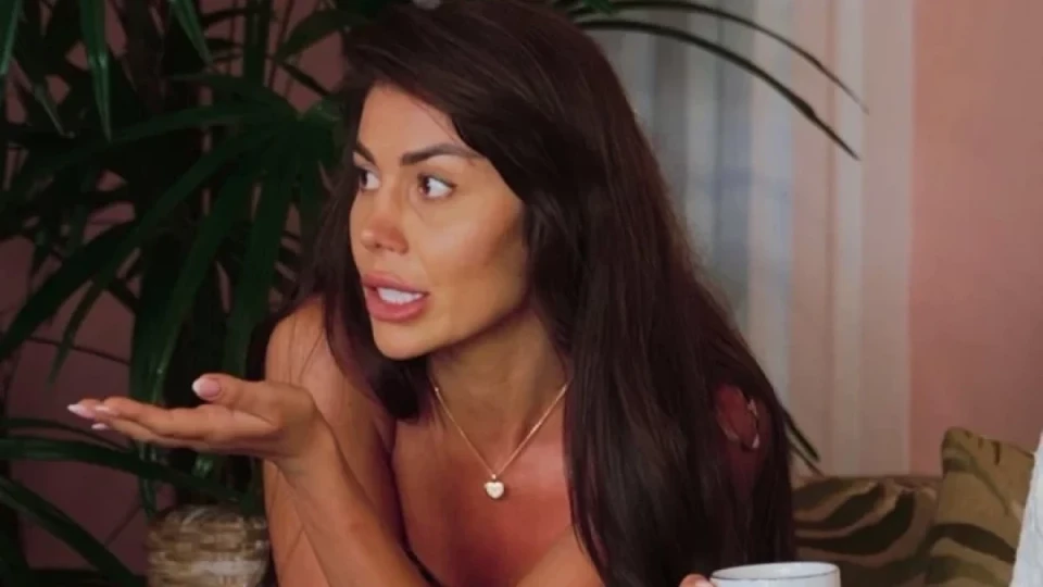 Звездата от „Ергенът“ Даниела Рупецова: Харча много, обичам да си угаждам Звездата от „Ергенът“ Даниела Рупецова: Харча много, обичам да си угаждам