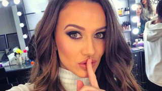 От ер*тични фотосесии до подкаст за душевни рани – новото амплоа на Дениз Хайрула