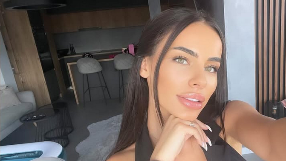 Красавицата от „Игри на волята 7“ Александра Колева: Отслабнах като вейка в риалитито, а краката ми още са целите в белези