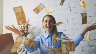 Студените зимни месеци: Носят невиждан възход и пачки за три зодии!