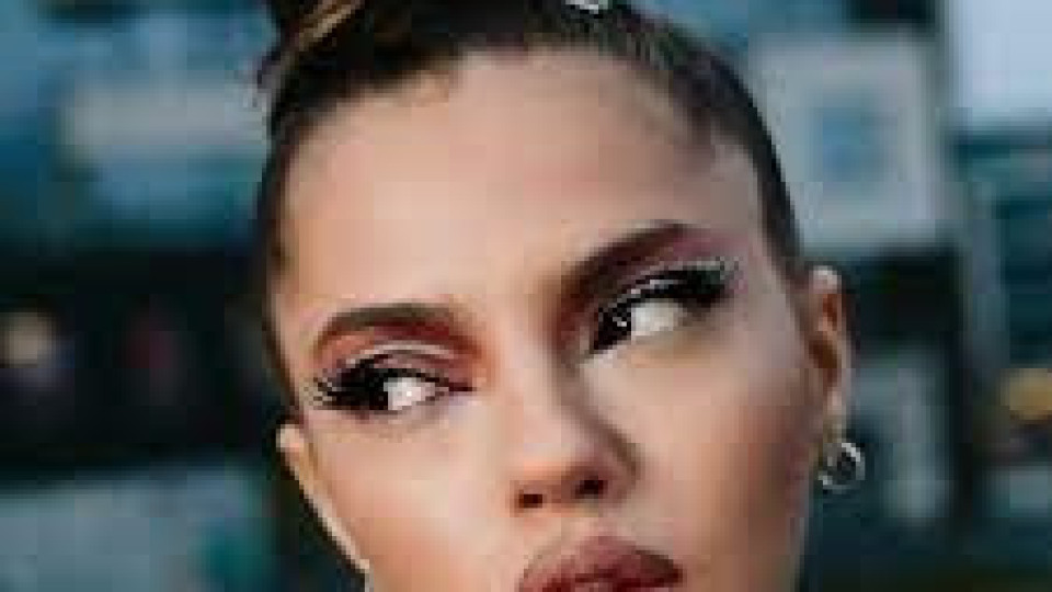 Най-горещата звезда на родната сцена – Дара, ще ни представя на „Евровизия“ след 4-годишна пауза