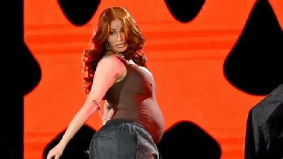 Карди Би стана майка за четвърти път