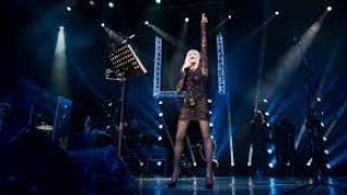 Париж в очакване – примата на България подрежда датите за мегашоу