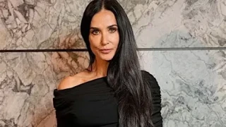 Деми Мур на 63: Актрисата изглежда по-млада от всякога