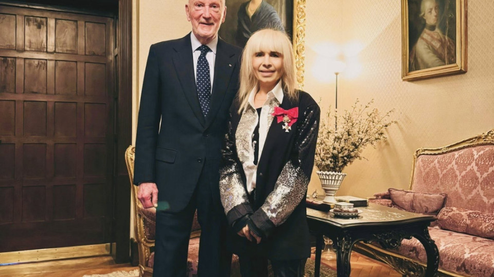 Симеон Сакскобургготски връчи орден за заслуги на Лили Иванова (снимки)