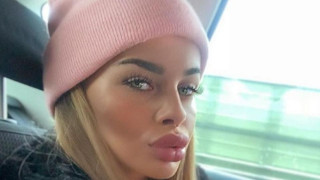 Едва 22-годишна, Сузанита вече носи белезите на бурния си живот