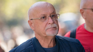 Рокаджията легенда Данчо Караджов: България влезе в Евросъюза с песните на „Сигнал“, а в предстоящата новогодишна нощ ще посрещне и еврото с нашите хитове