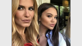 По стъпките на мама: Ивон на Анелия става певица