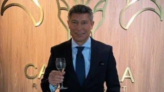 Борислав Михайлов и Любослав Пенев в критично състояние преди голямата среща, организирана от Красимир Балъков