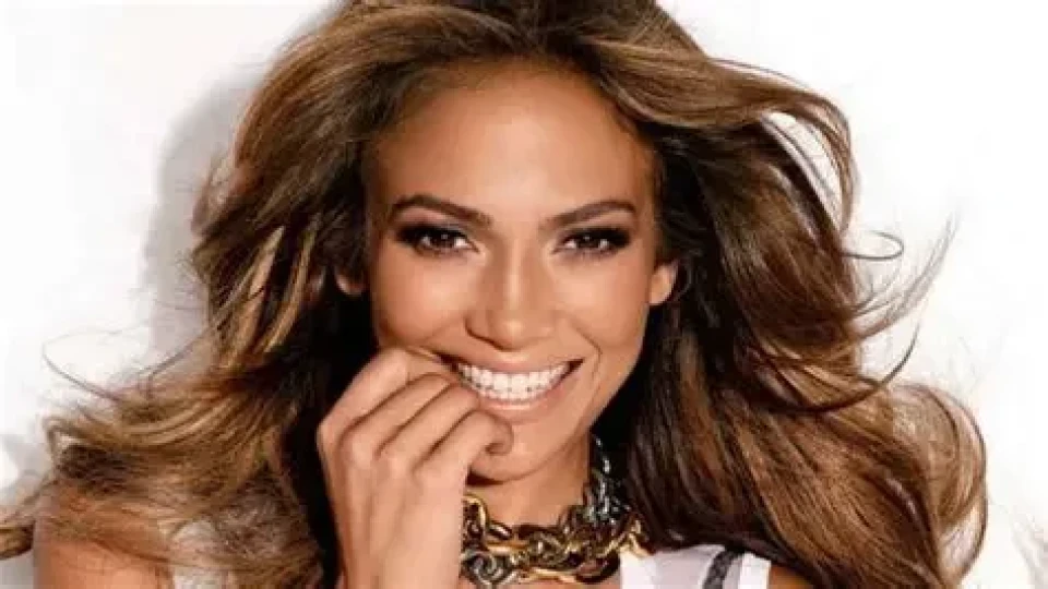 Дженифър Лопес поставя високи стандарти за нова любов: „Ако искаш сърцето ми, ще трябва да си го заслужиш“