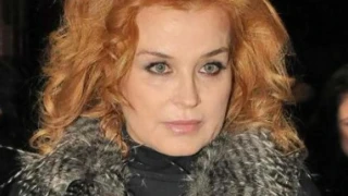 Странното преобразяване на Аня Пенчева: Тялото старее, лицето се опъва като на 20!