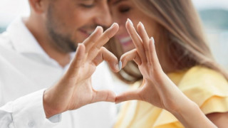 Щастливи сте, ако имате партньор от тези зодии! Те умеят да обичат истински и всеотдайно