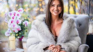 Вълчицата от Уолстрийт влиза в "Ергенът" (снимки)