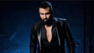 Спектакъл или измама? Разочаровани почитатели скочиха на Азис след концерта