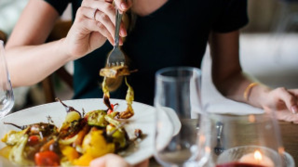 Ето какво най-много обичат да  си хапват въздушните зодии!