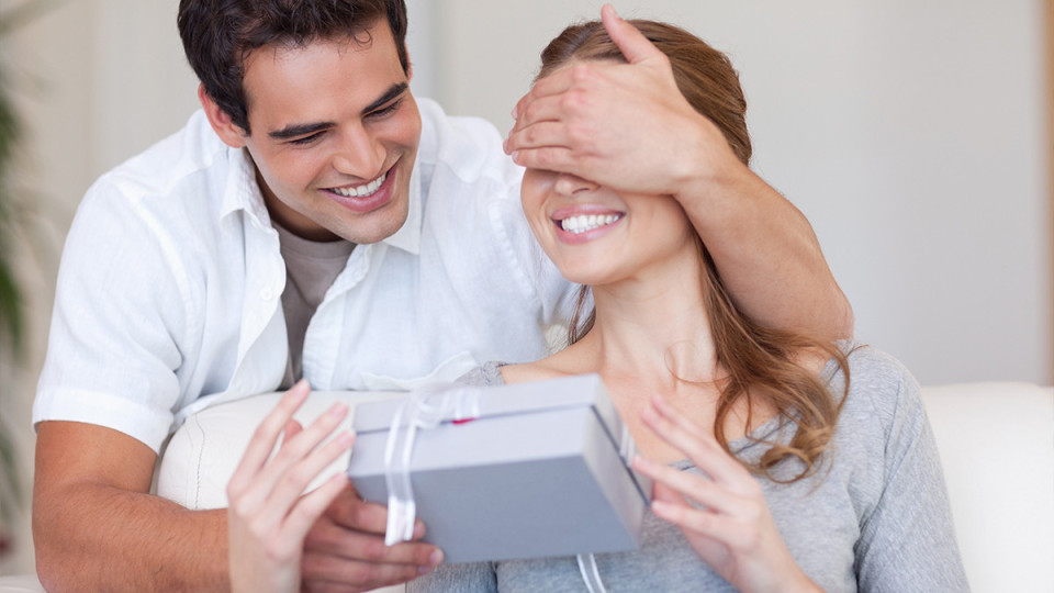 На какви подаръци ще се зарадват нежните представителки на зодиите?