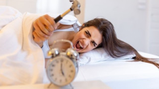 Познахте ли се? Ето как стават от нощния сън различните зодии