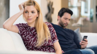 Привличат ги като магнит! Жените от тези зодии се влюбват в неподходящи мъже