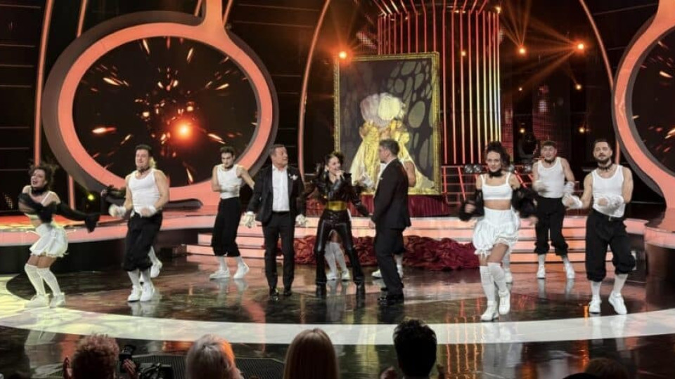 Пълен фалш: Михаела Маринова позира за праймтайма, докато Иво Димчев учи при друга