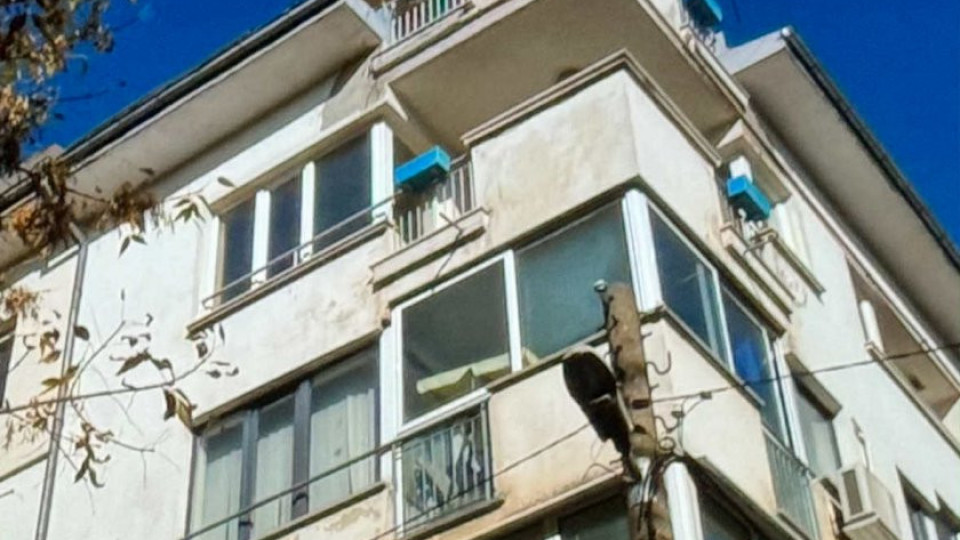 Арестували издирван педофил и чисто гол травестит в гей мезонета на Хасърджиев