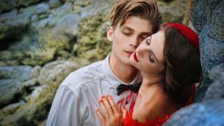 За тях любовната игра е като въздуха и водата!Двете зодии, влюбени в креватната гимнастика