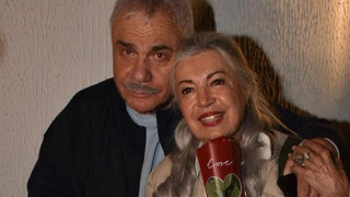 Л*сбийка номер едно в Турция Сеял Танер превзе леглото и къщата на Али Ръза