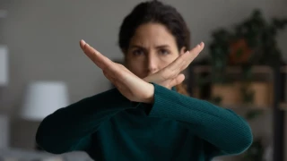 Колкото и да търсите няма да намерите думата! Тези зодии никога не се извиняват