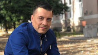 Борис Дали сам ремонтира колите и води счетоводството си
