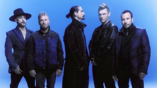 Лудост по Backstreet Boys! 470 000 фенове превърнаха Дюселдорф в машина на времето