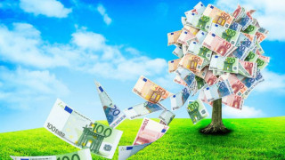 Ноември изсипва купища пари над тези три зодии! Сбъдват и най-щурите си мечти